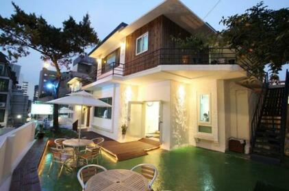 G-STAR Guesthouse