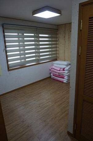 Gowoondang Hanok Guesthouse - Photo2