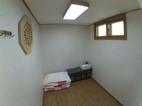 Gowoondang Hanok Guesthouse - Photo4