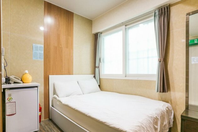 Guest House Myeongdong 2 - Photo4