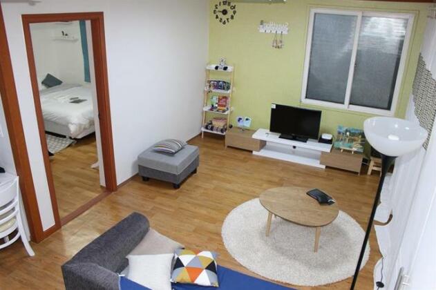 House in Hapjeong Station 1 - Photo4