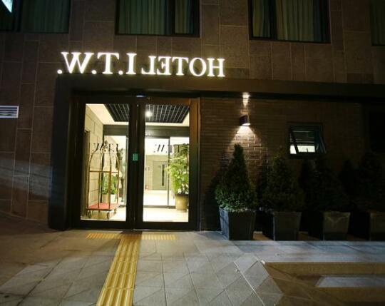 I T W Hotel Itaewon - Photo3