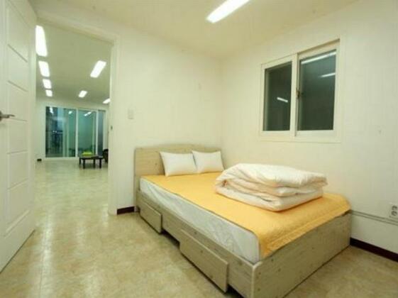 J-Honor Guesthouse - Photo5
