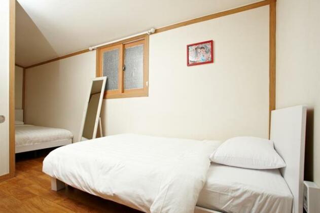 K Star Stay Guesthouse Myeongdong 2 - Female Only - Photo3