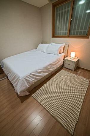 Mapo Two-Bedrooms Apartment