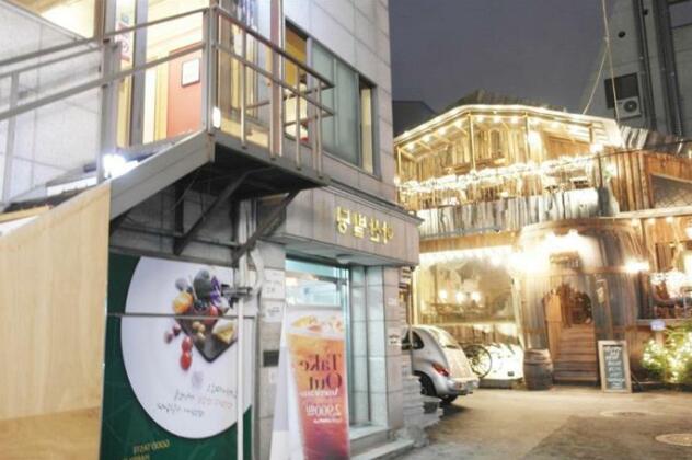 Maru Hostel Hongdae