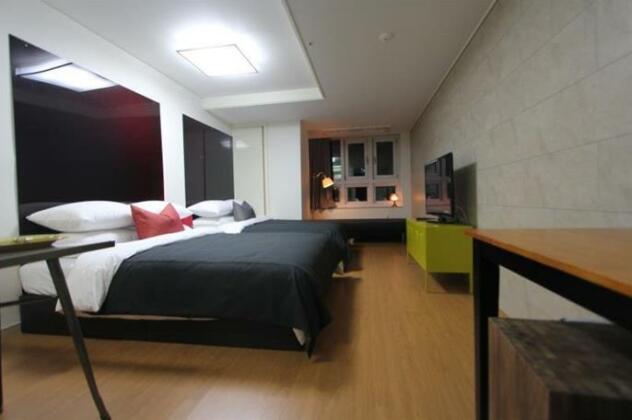 Myeongdong Luxury Flat - Photo2