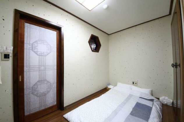 Nayaeddle Guesthouse - Photo4