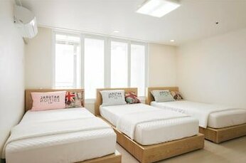 Spacious Apartment in Central Seoul - Photo5