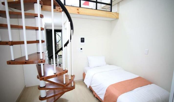 Stay 72 Residence - Photo5