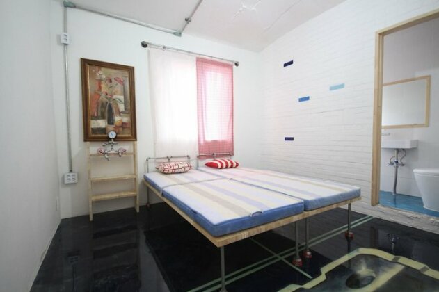 Time Travelers Party Hostel In Hongdae - Photo3
