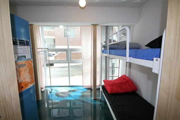 Time Travelers Party Hostel In Hongdae - Photo4