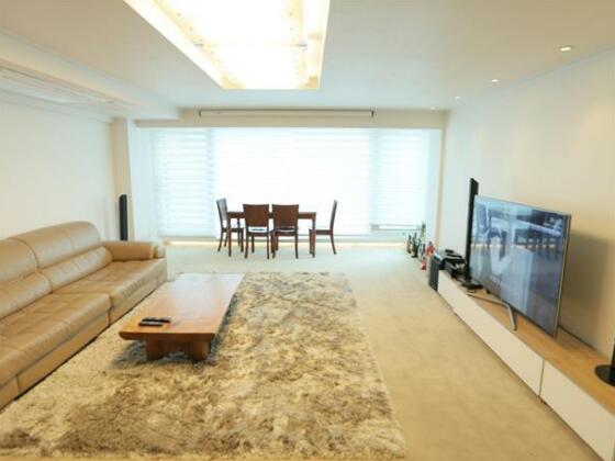 UN Mansion Apartment - Photo4