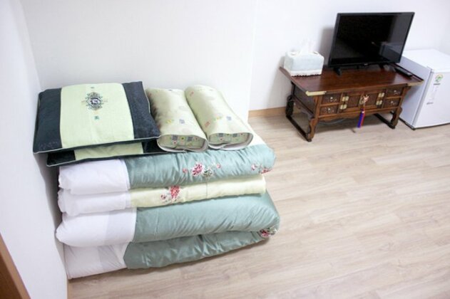 Yeondang Guesthouse - Photo4