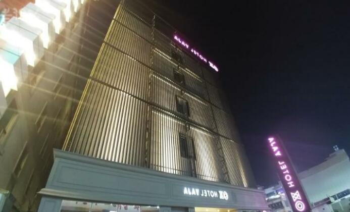Hotel YaJa Jungwang - Photo2