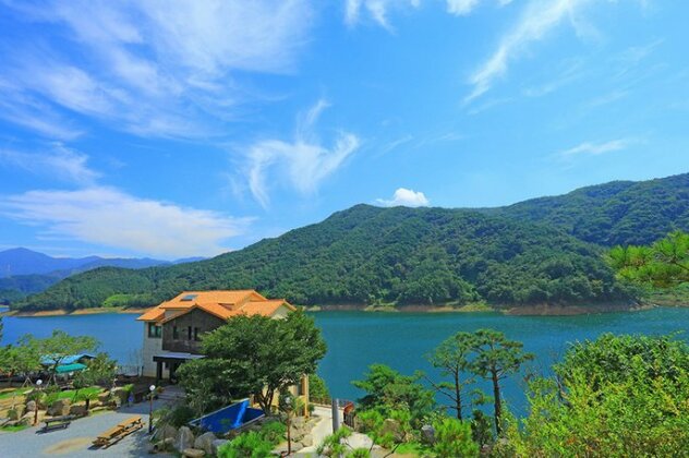 Suncheon Golden Lakeside Pension - Photo5