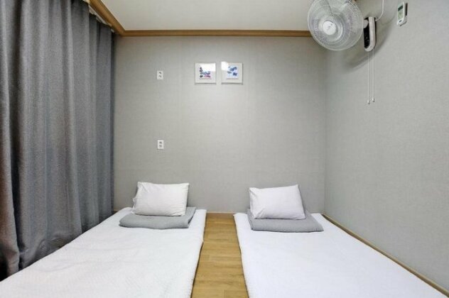 The Flower Road Guesthouse - Photo5