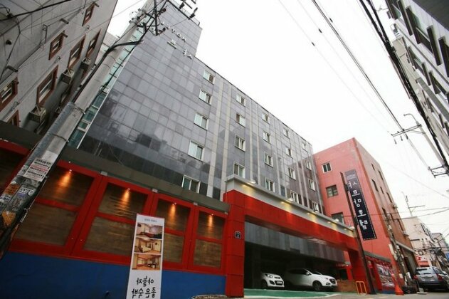 Charmant Hotel Suwon