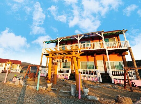 Anmyeondo MyoungPoom House Pension - Photo2