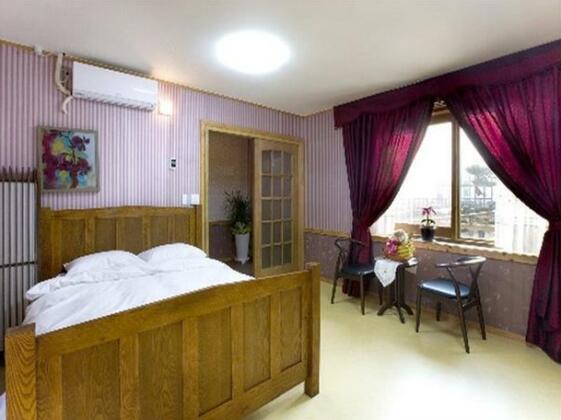 Goodstay Pinocchio Pension - Photo4