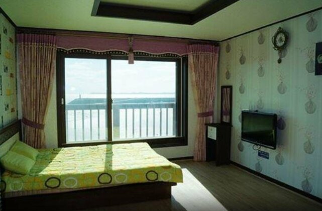 Mongsanpo Sound of Sea wave pension - Photo2