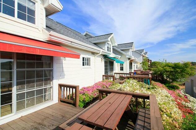 Rainbow Castle Resort - Photo2