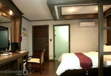 Ritz Castle Resort - Photo3