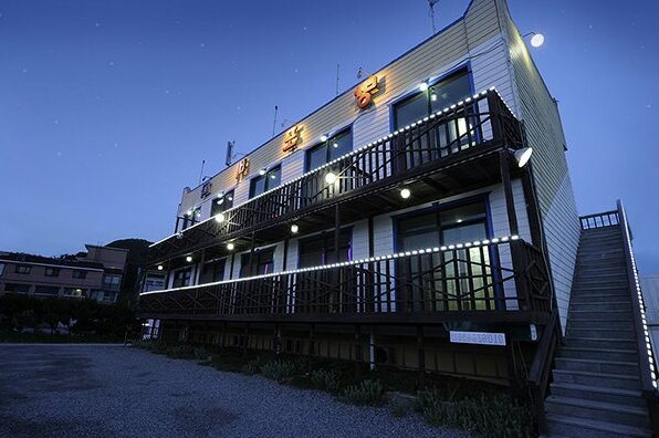 Taean Bangpo Sea Pension - Photo3