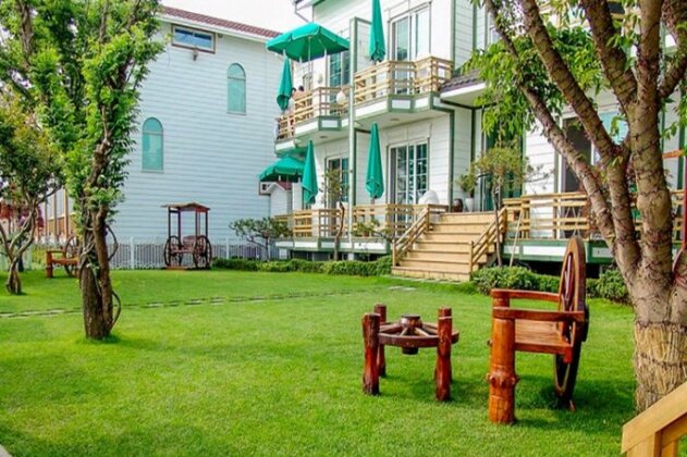 Taean Beach & Castle Pension - Photo4