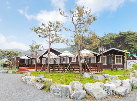 Taean Between Mountain & Sea Pension - Photo2