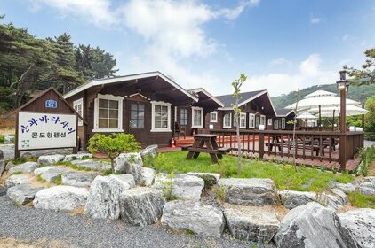 Taean Between Mountain & Sea Pension