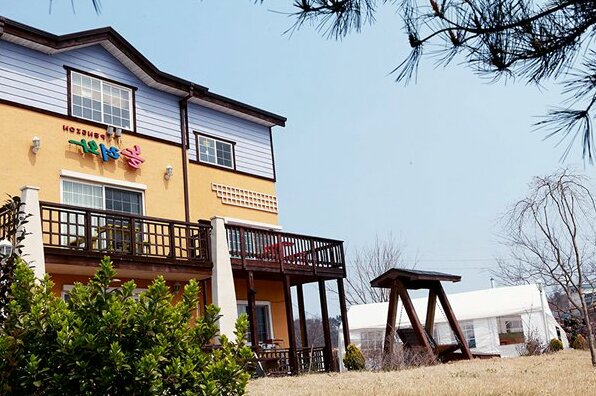 Photo 3