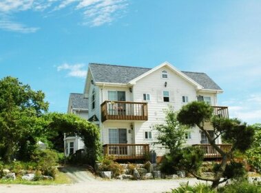 Taean Gagyongju Pension