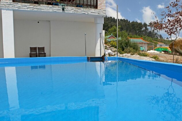 Taean Gana Pension - Photo2