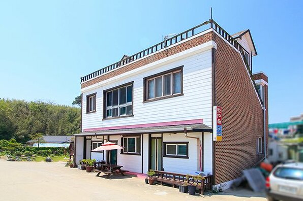 Taean Gat Ford Pension - Photo4