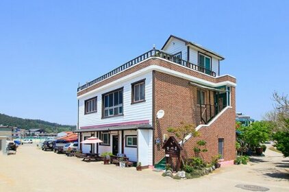 Taean Gat Ford Pension
