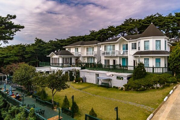 Taean Hilmare pension - Photo3