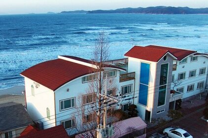 Taean Marronnier Pension