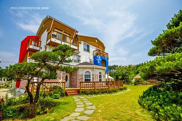 Taean Rainbow Iris Pension - Photo3