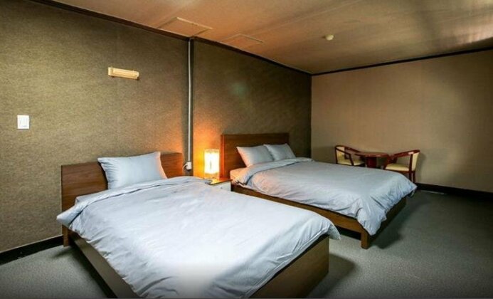 7 Motel - Photo3