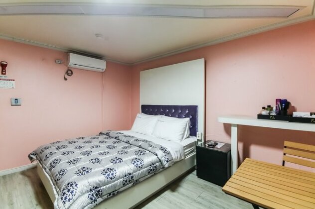Tongyeong Multi Motel Rak - Photo2