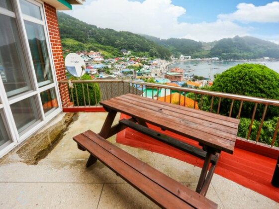 Tongyeong Tiberia Pension - Photo3