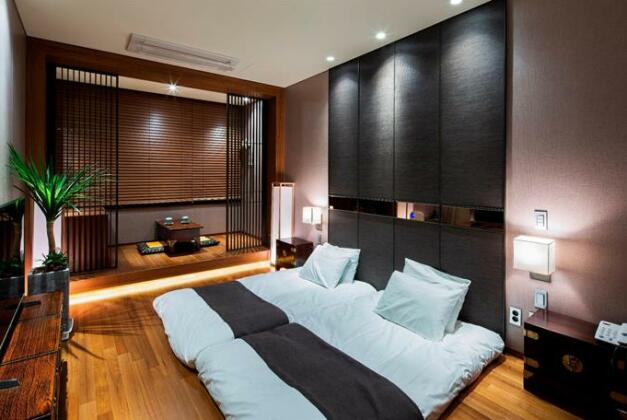 Dukgu Oncheon Resort Hotel - Photo4