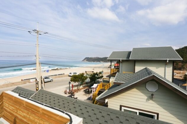 Uljin Sand Beach Pension - Photo2
