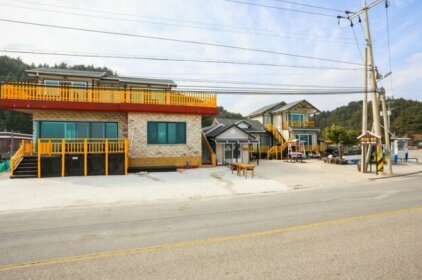 Uljin Sand Beach Pension