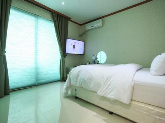 Whale Dream Hotel - Photo4