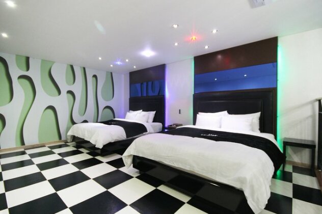 Healing Drive-in Hotel - Photo2