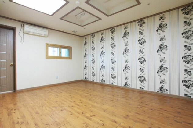 Hongcheon Resortel - Photo5