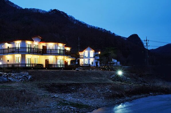 Yangpyeong In & In Pension - Photo5