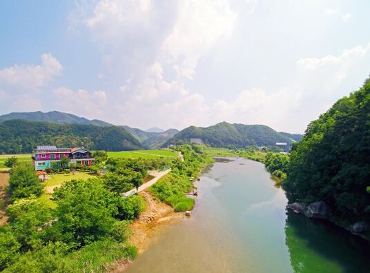 Yangpyeong Pink House Pension - Photo2